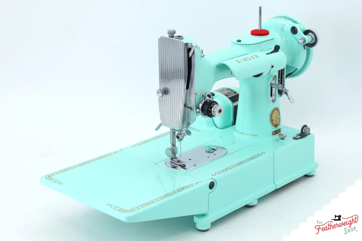 Singer Featherweight 222K - EJ6199** - Fully Restored in Jenny Blue - Image 5