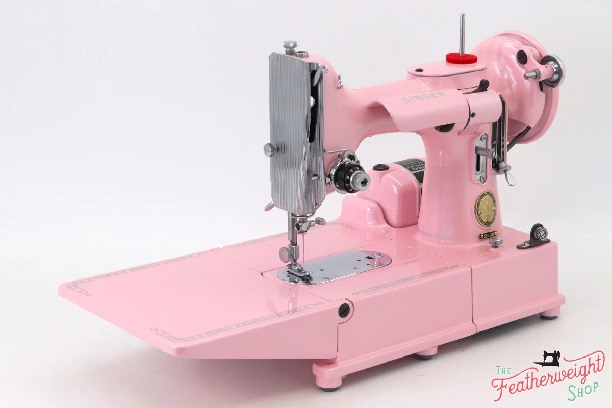 Singer Featherweight 222K - EJ6236** - Fully Restored in Pink Frosting - Image 6