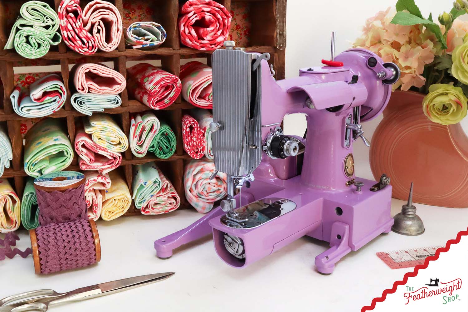 Singer Featherweight 222K - EJ908*** - Fully Restored in Lilac - Image 2