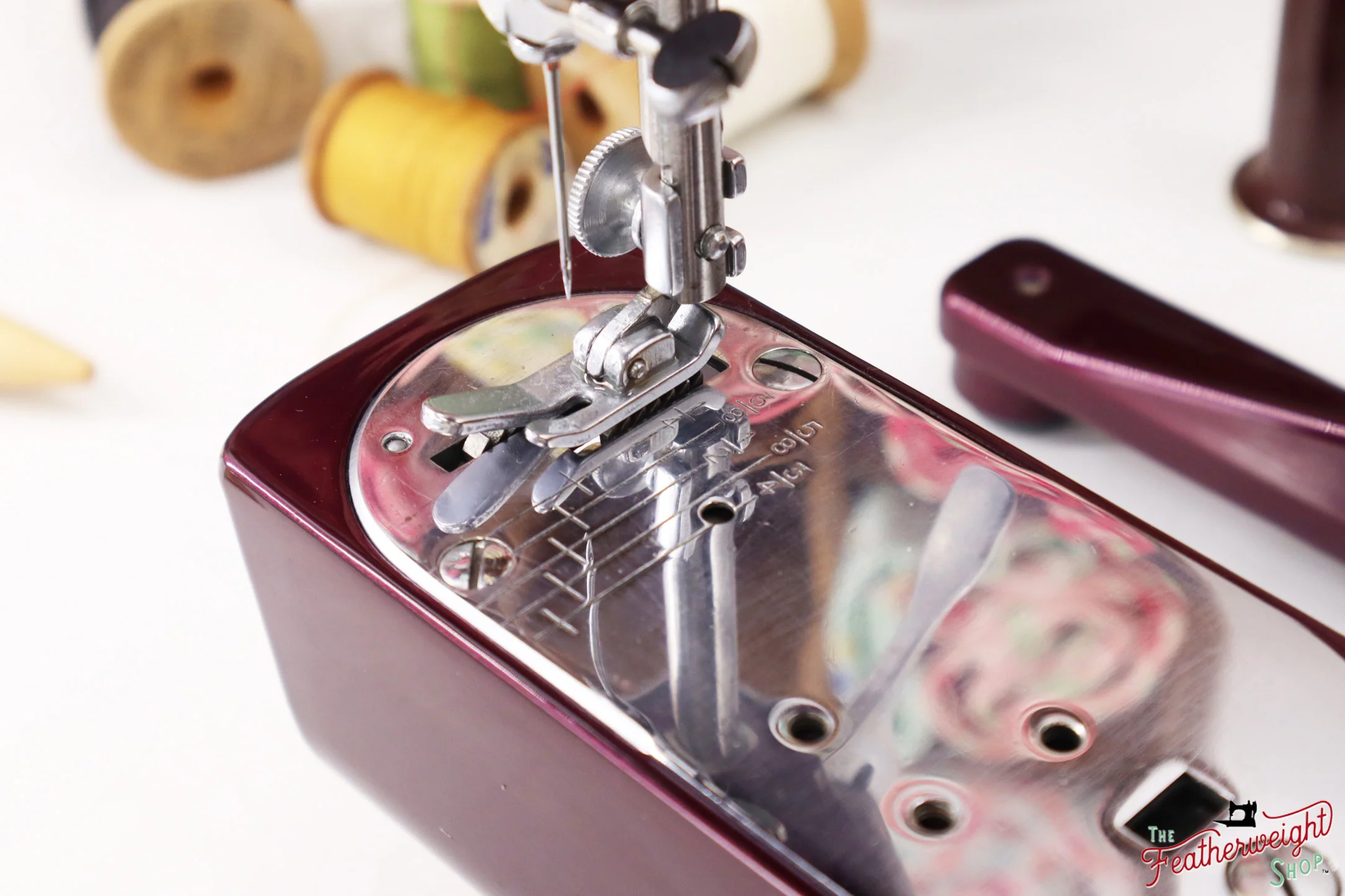 Singer Featherweight 222K - EJ9133** - Fully Restored in Star Garnet - Image 15