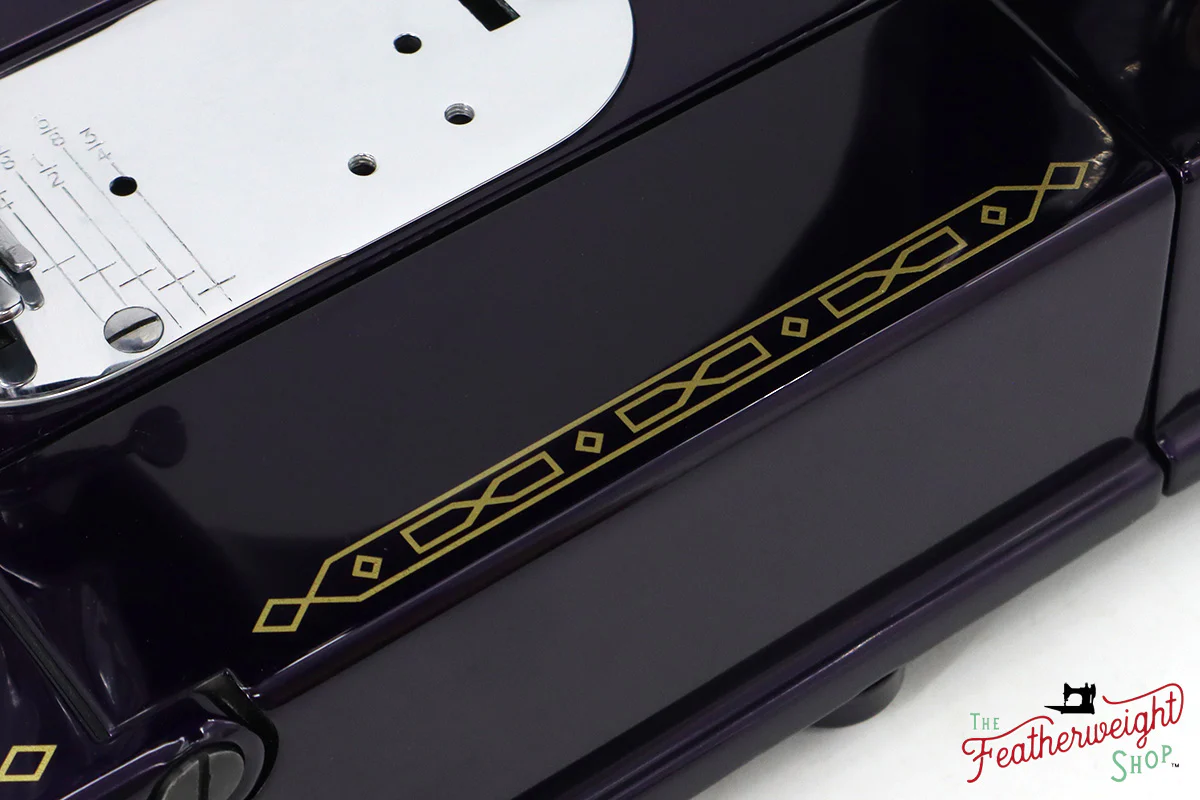 Singer Featherweight 222K - EJ9170** - Fully Restored in Black Iris - Image 10