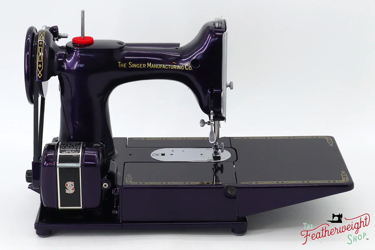 Singer Featherweight 222K - EJ9170** - Fully Restored in Black Iris - Image 9