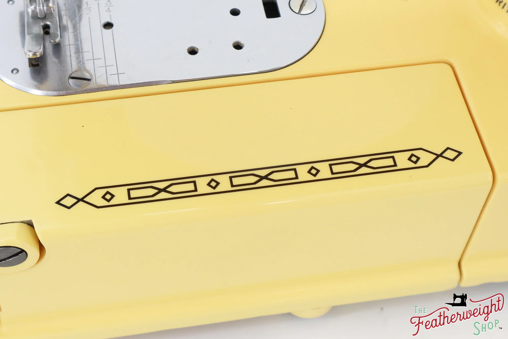 Singer Featherweight 222K - EK3264** - Fully Restored in Happy Yellow - Image 10