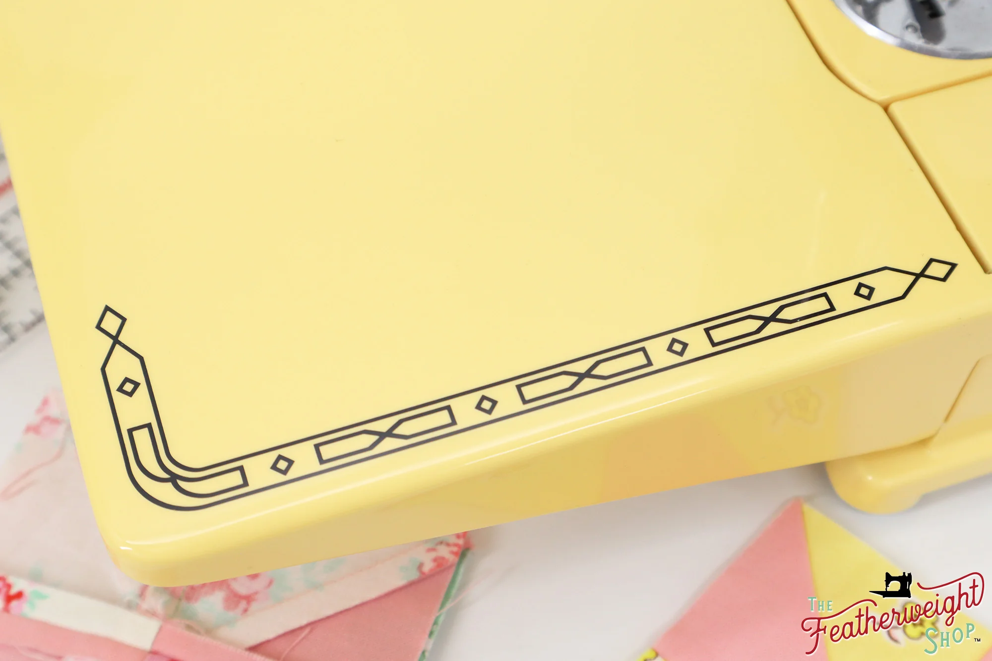 Singer Featherweight 222K - EK3264** - Fully Restored in Happy Yellow - Image 11