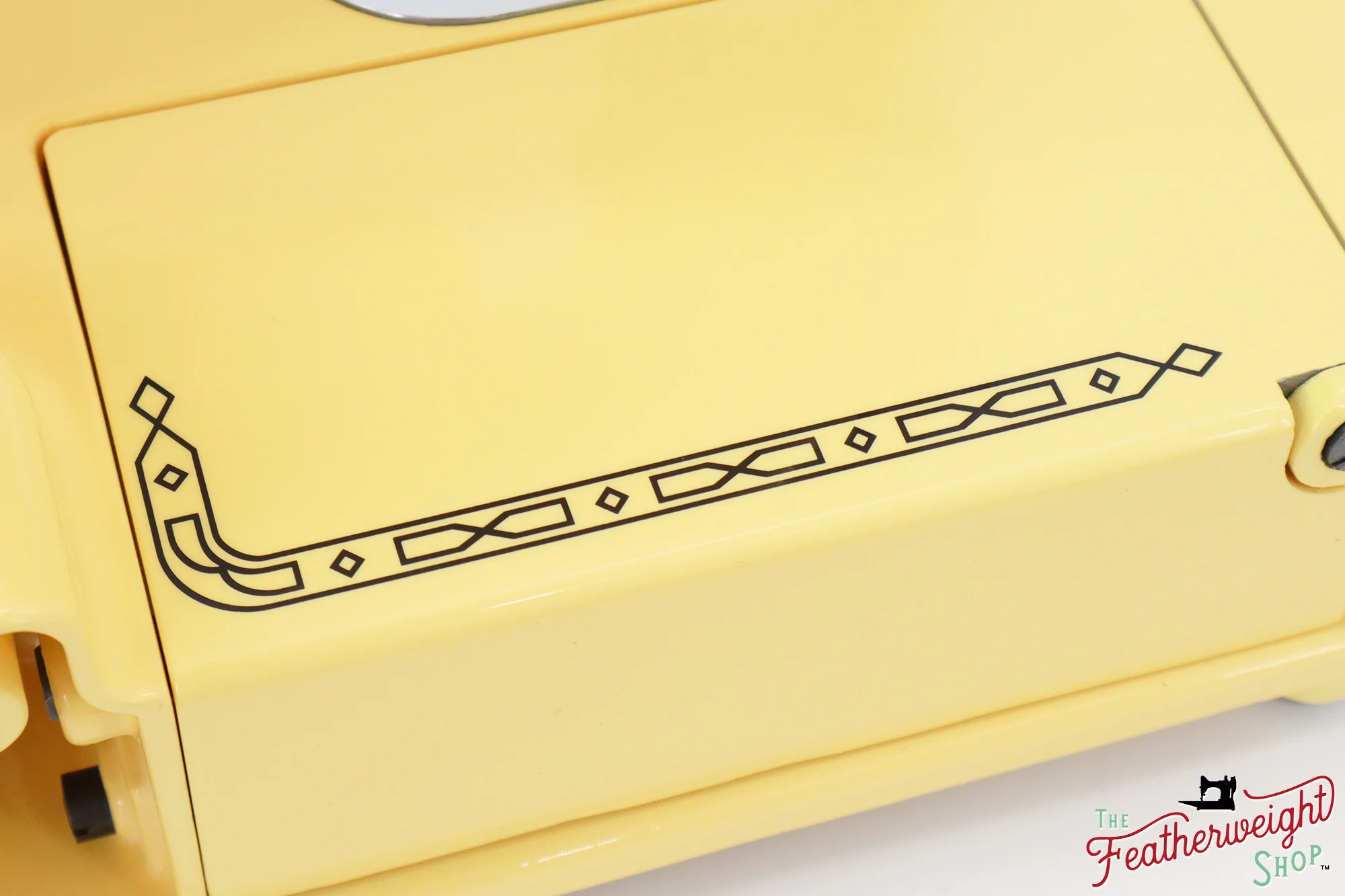 Singer Featherweight 222K - EK3264** - Fully Restored in Happy Yellow - Image 15