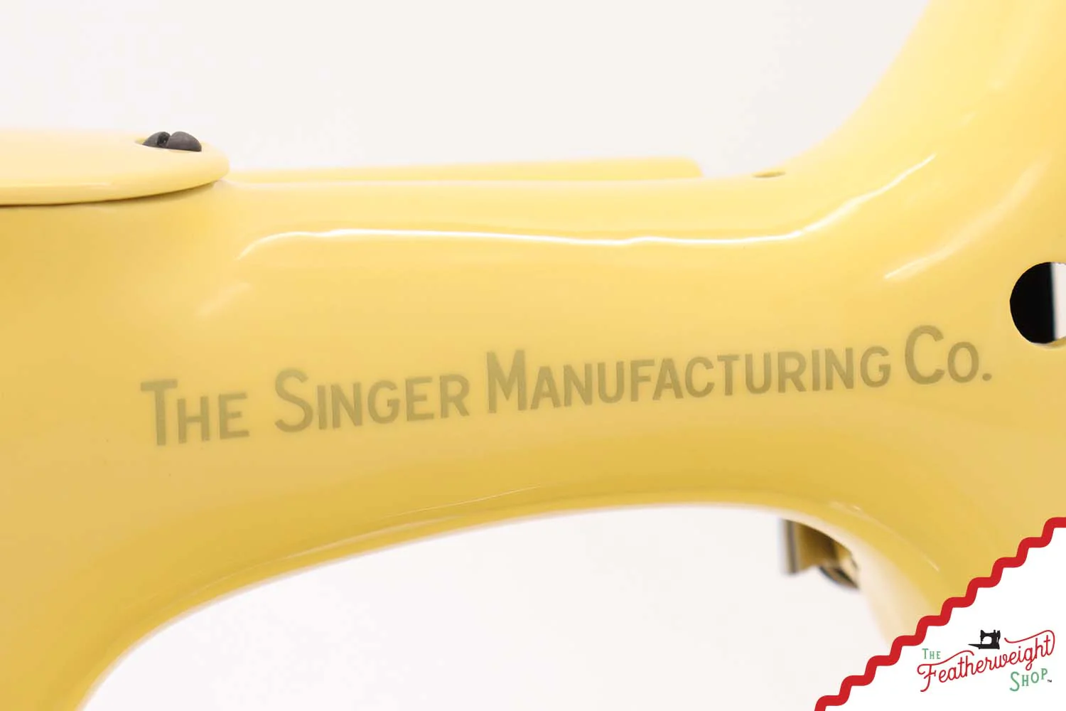 Singer Featherweight 222K - EM6041** - Fully Restored in Happy Yellow - Image 13