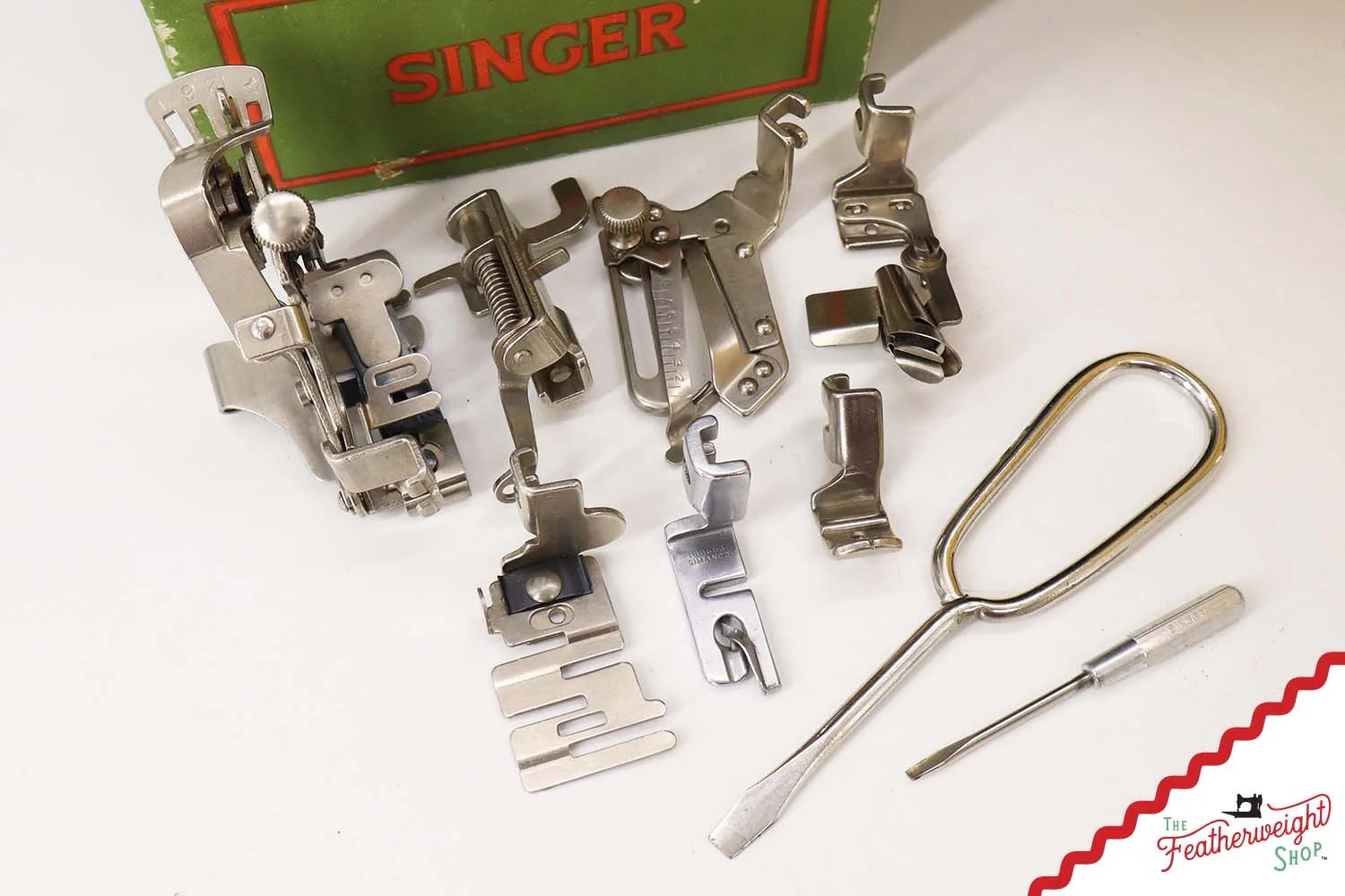 Singer Featherweight 222K - EM6041** - Fully Restored in Happy Yellow - Image 18
