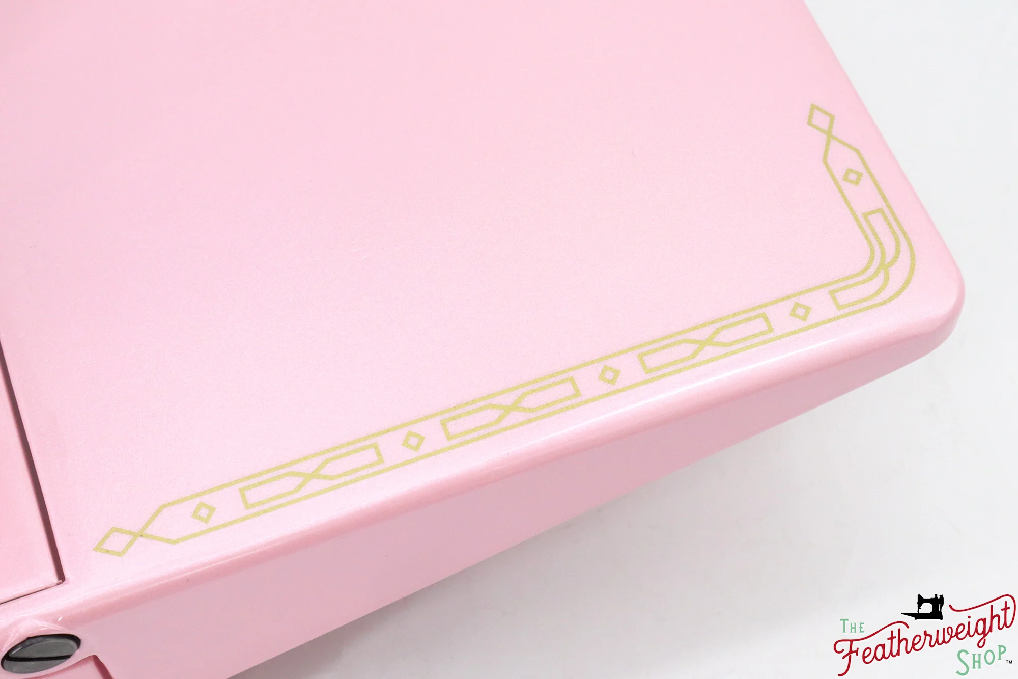 Singer Featherweight 222K - EM9594** - Fully Restored in Pink Frosting - Image 12