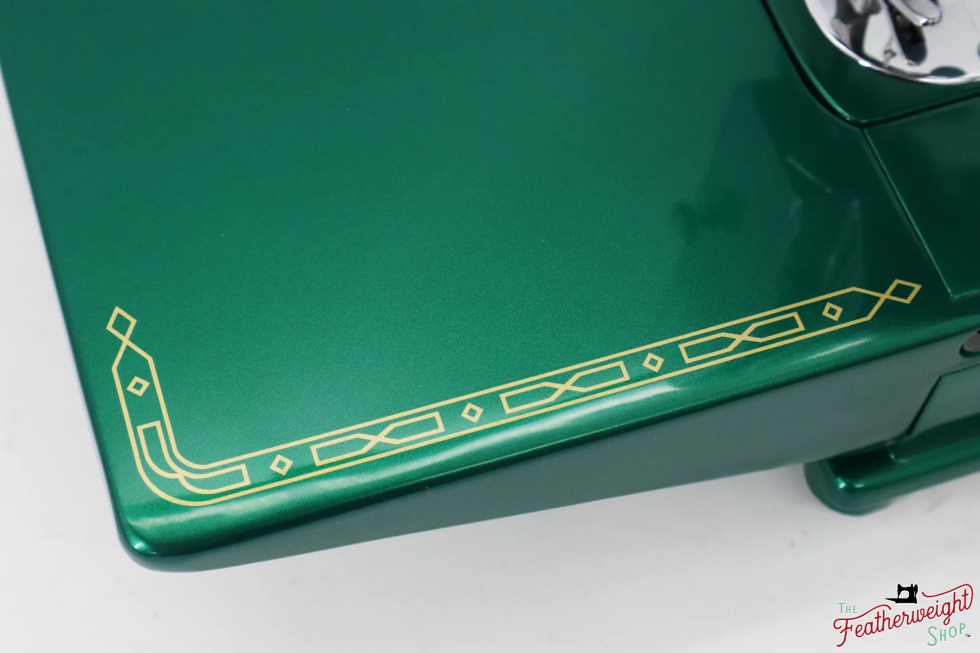 Singer Featherweight 222K - EP7607** - Fully Restored in Emerald Green - Image 10