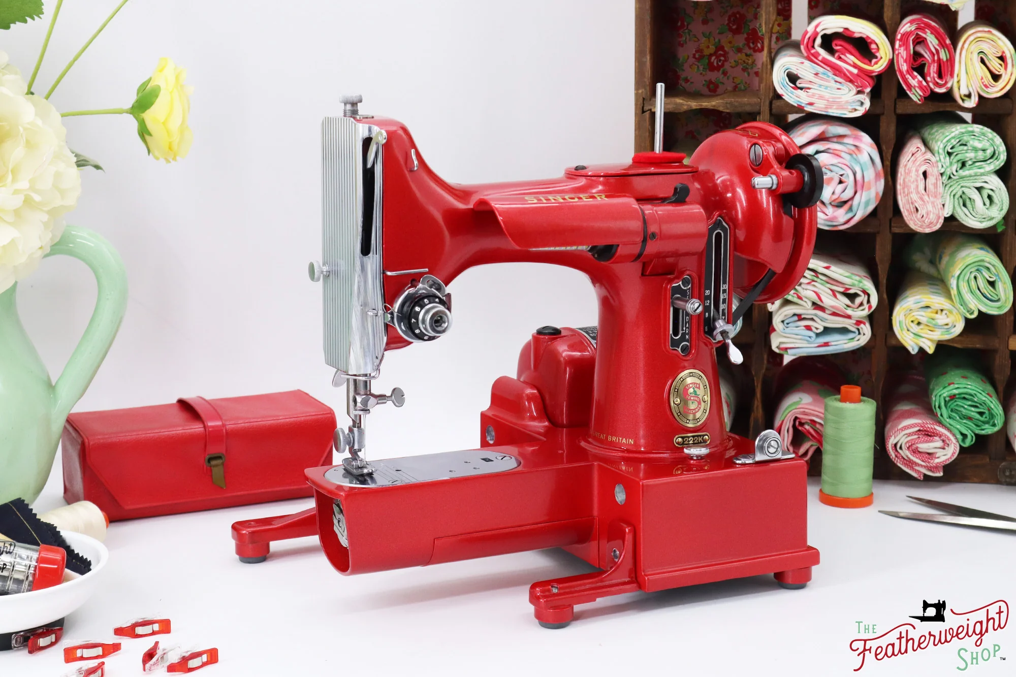 Singer Featherweight 222K Red 'S' - ES1660** - Fully Restored in Candy Apple Red - Image 2