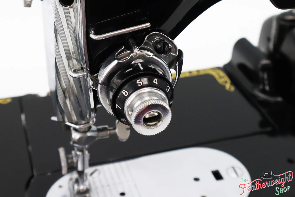 Singer Featherweight 222K Red 'S' Sewing Machine, ER317*** - Image 16