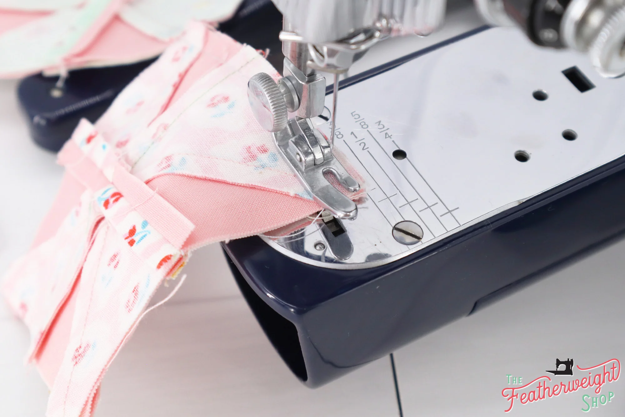 Singer Featherweight 222K Sewing Machine, EJ2680** - Fully Restored in Navy - Image 16