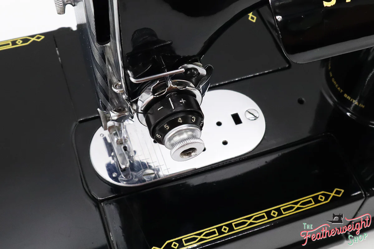 Singer Featherweight 222K Sewing Machine EJ618*** - Image 16