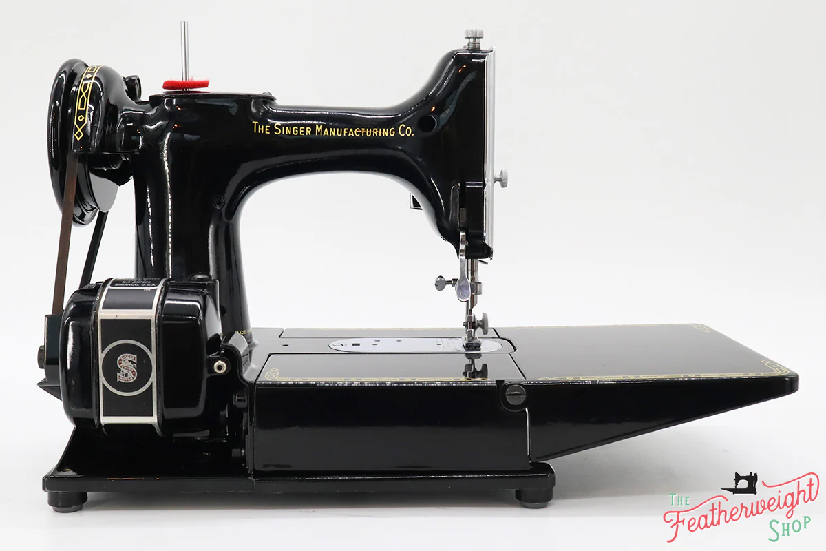 Singer Featherweight 222K Sewing Machine EJ618*** - Image 7