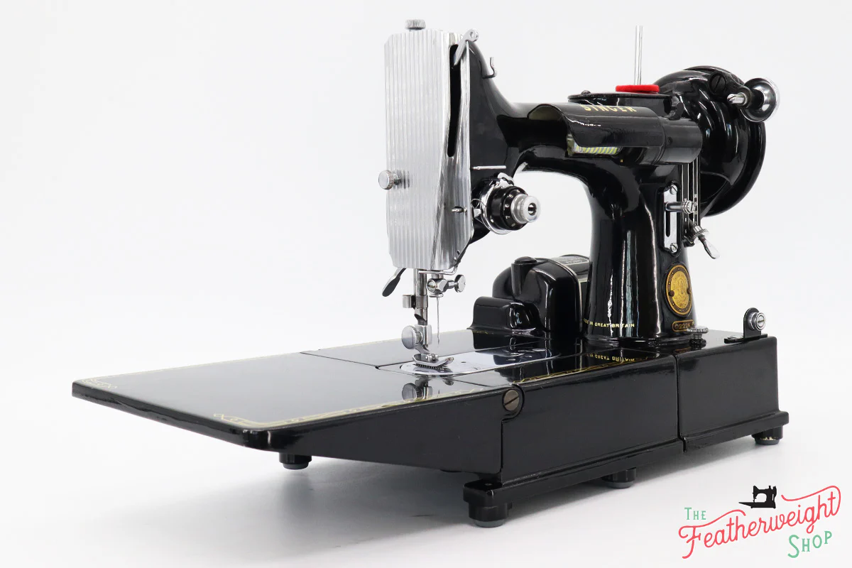 Singer Featherweight 222K Sewing Machine EJ621*** - Image 4