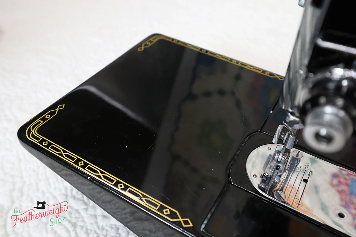 Singer Featherweight 222K Sewing Machine EJ622*** - Image 12