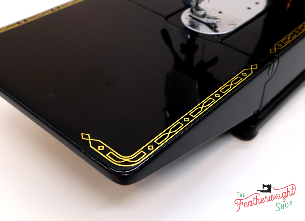 Singer Featherweight 222K Sewing Machine EJ626*** - Image 10