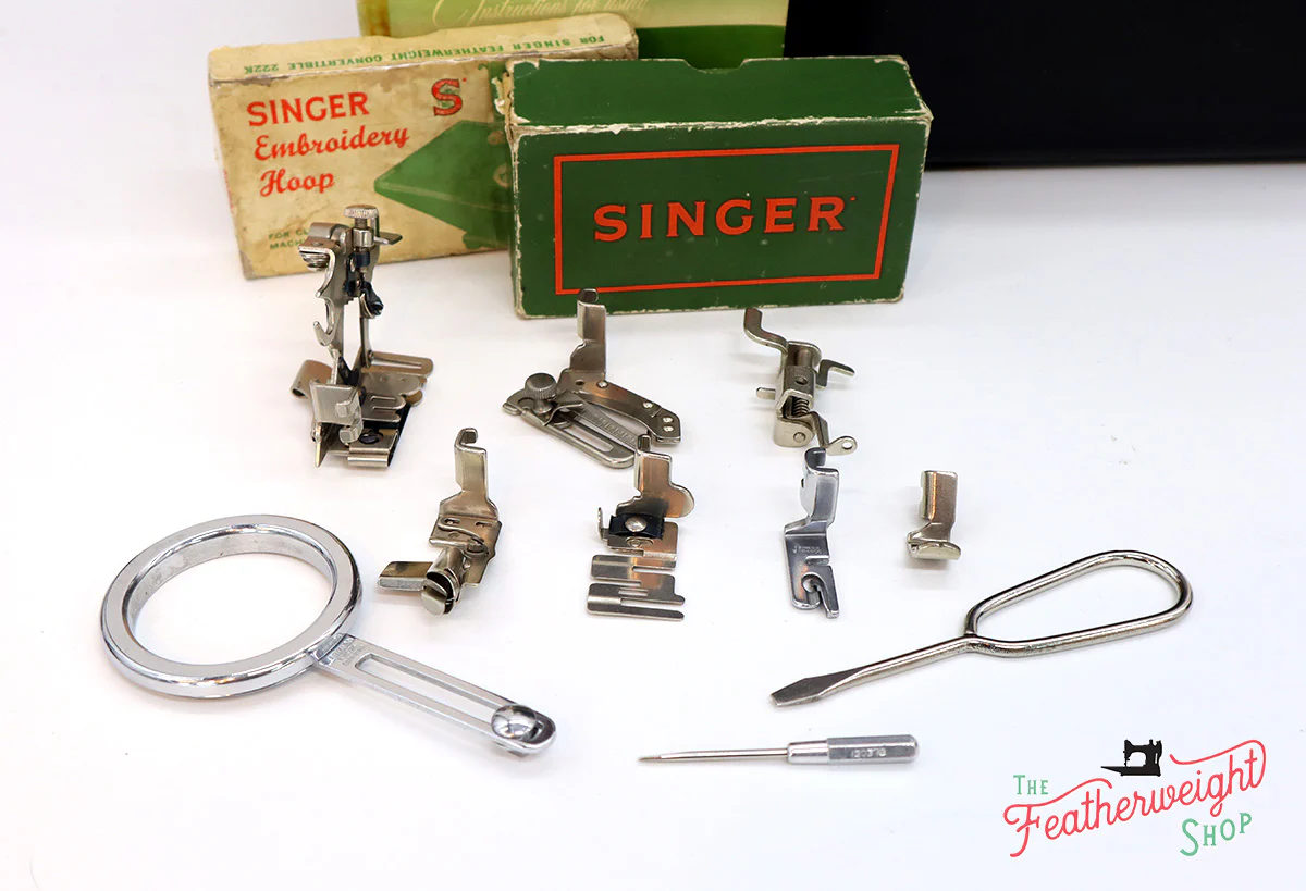 Singer Featherweight 222K Sewing Machine EJ626*** - Image 22