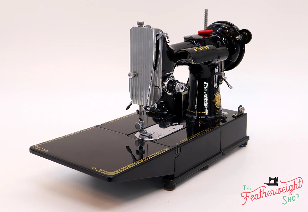 Singer Featherweight 222K Sewing Machine EJ626*** - Image 4