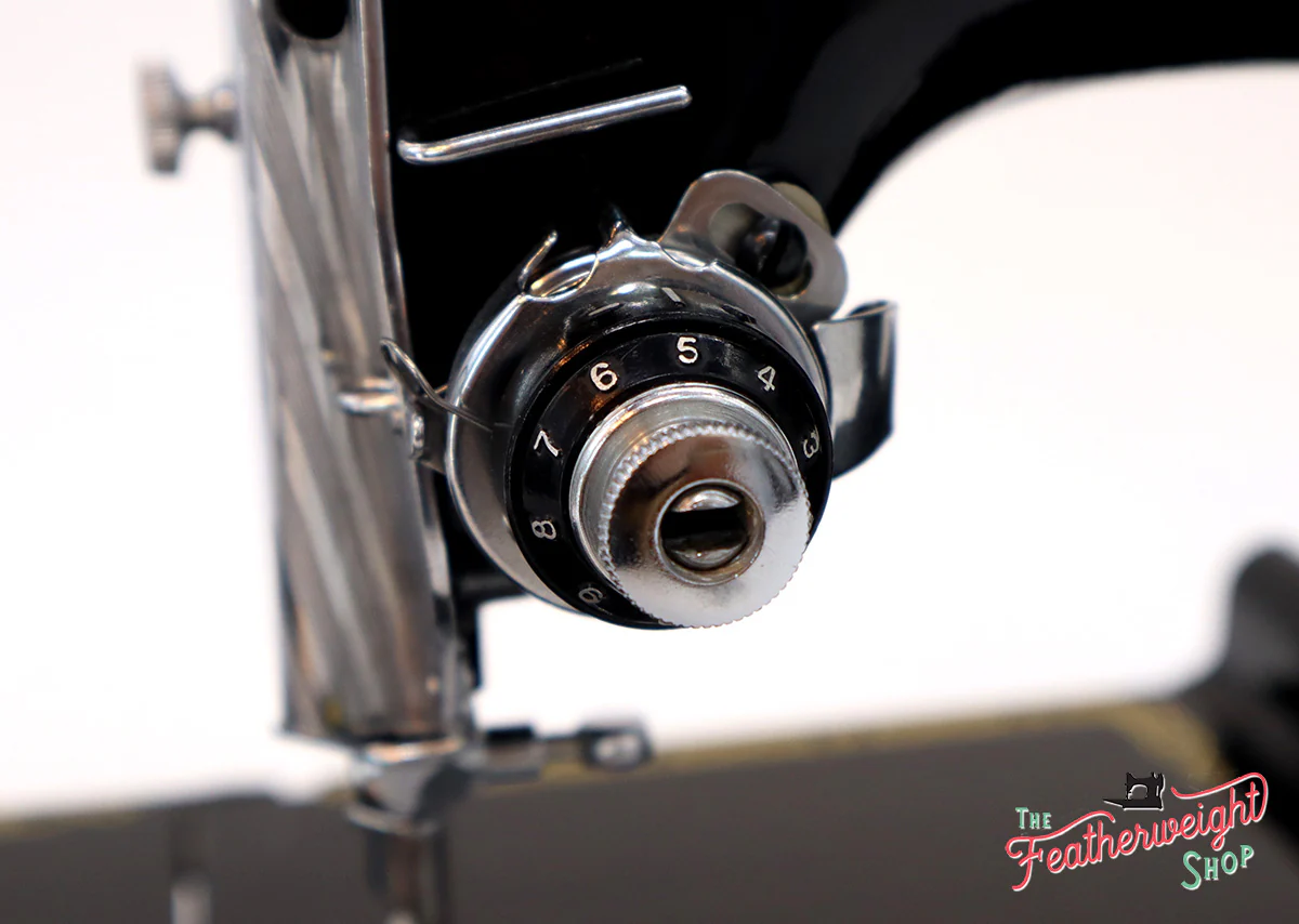 Singer Featherweight 222K Sewing Machine EJ909*** - Image 19