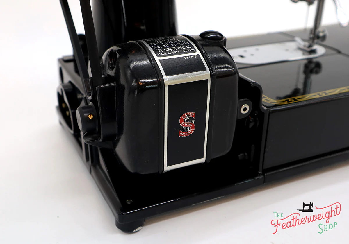 Singer Featherweight 222K Sewing Machine EJ909*** - Image 23