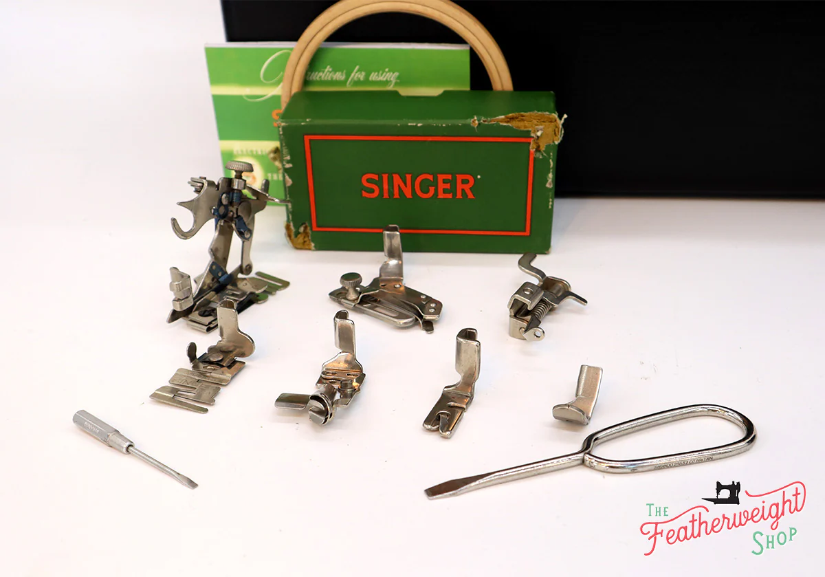 Singer Featherweight 222K Sewing Machine EJ909*** - Image 24