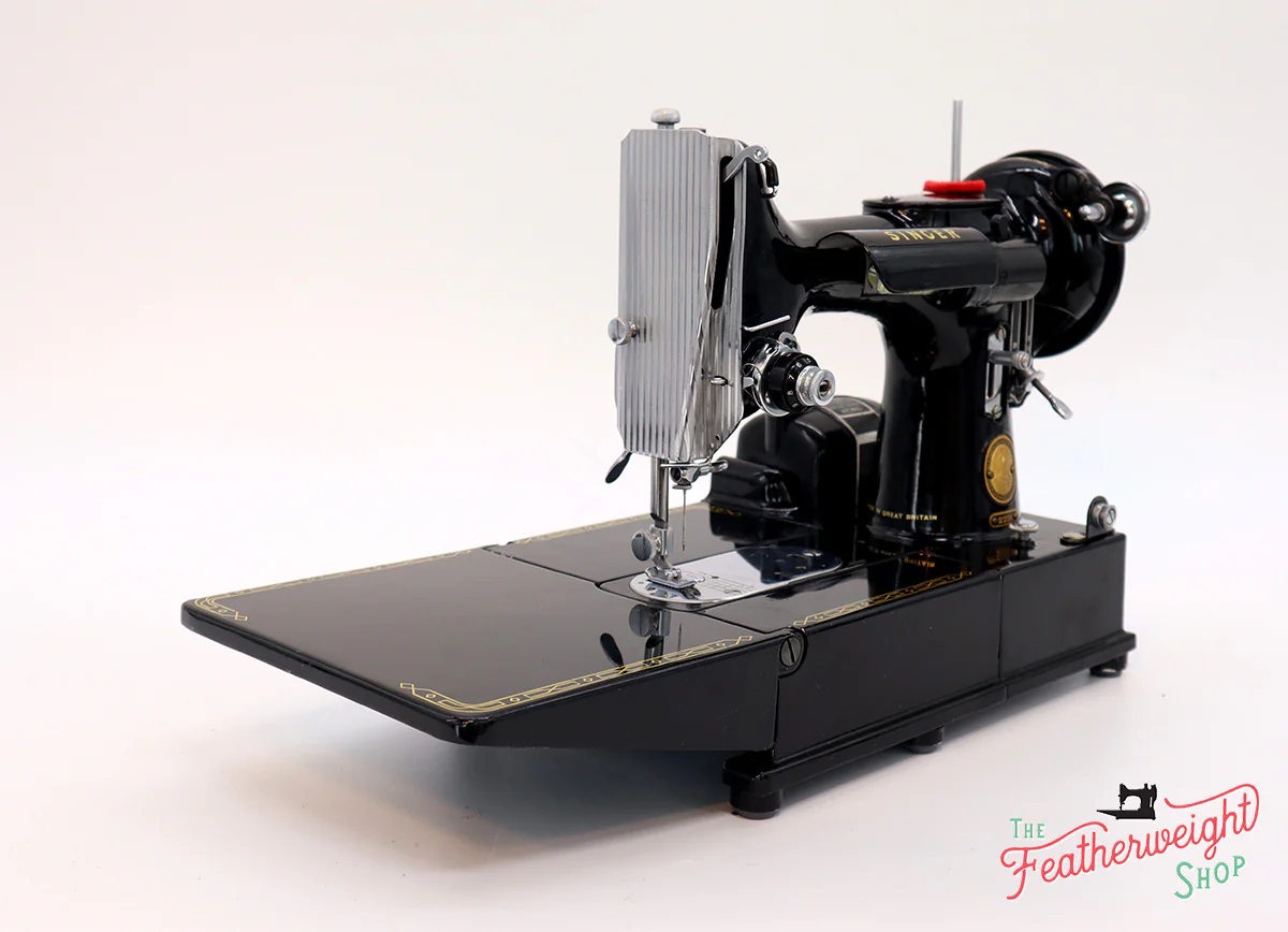Singer Featherweight 222K Sewing Machine EJ909*** - Image 4