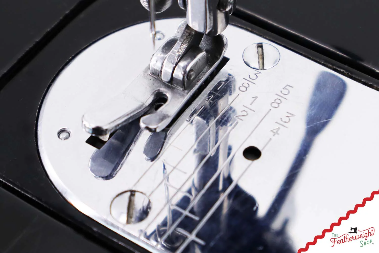Singer Featherweight 222K Sewing Machine - EJ9175**, 1954 - Image 15
