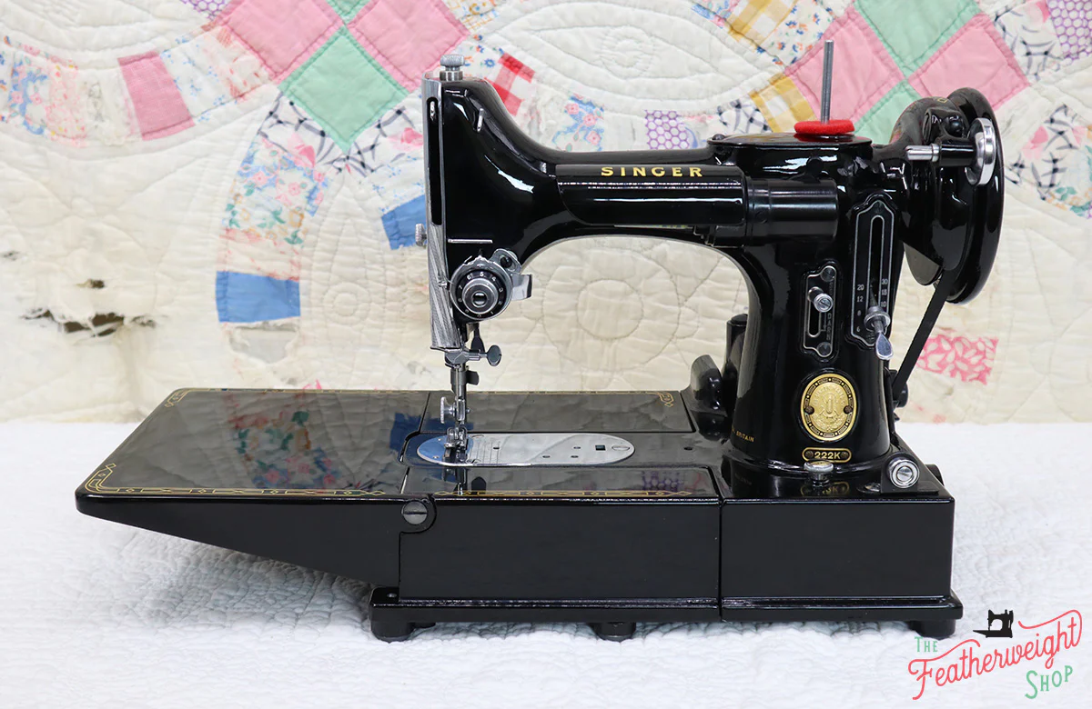 Singer Featherweight 222K Sewing Machine EK3212** - Image 4