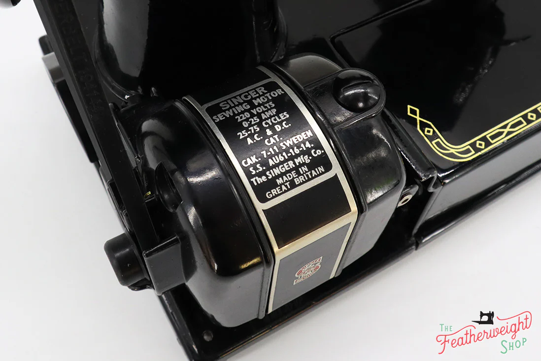 Singer Featherweight 222K Sewing Machine EK322*** - Image 18