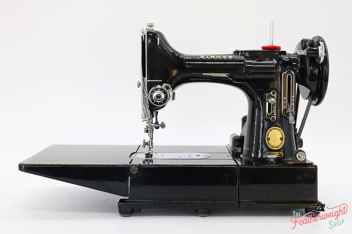 Singer Featherweight 222K Sewing Machine EK322*** - Image 3