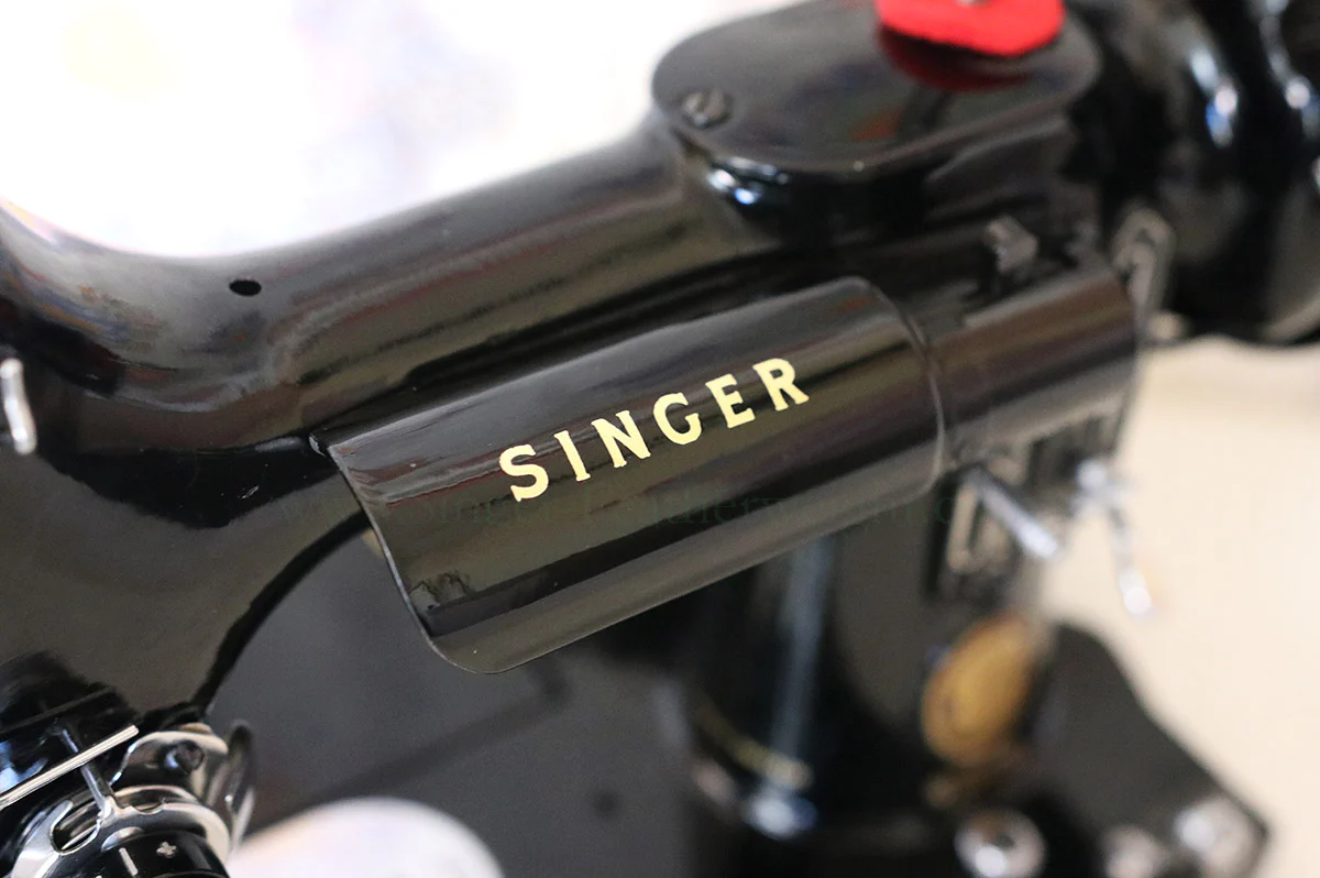 Singer Featherweight 222K Sewing Machine EK324*** - Image 15