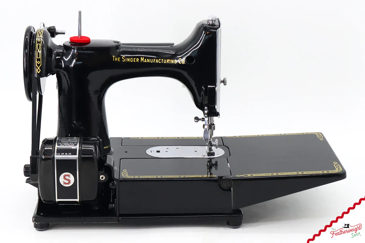 Singer Featherweight 222K Sewing Machine - EK3244**, 1955 - Image 6