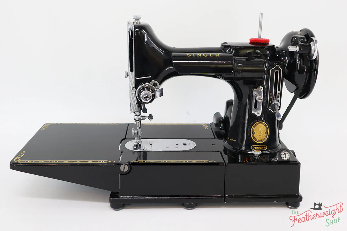 Singer Featherweight 222K Sewing Machine EK3247**