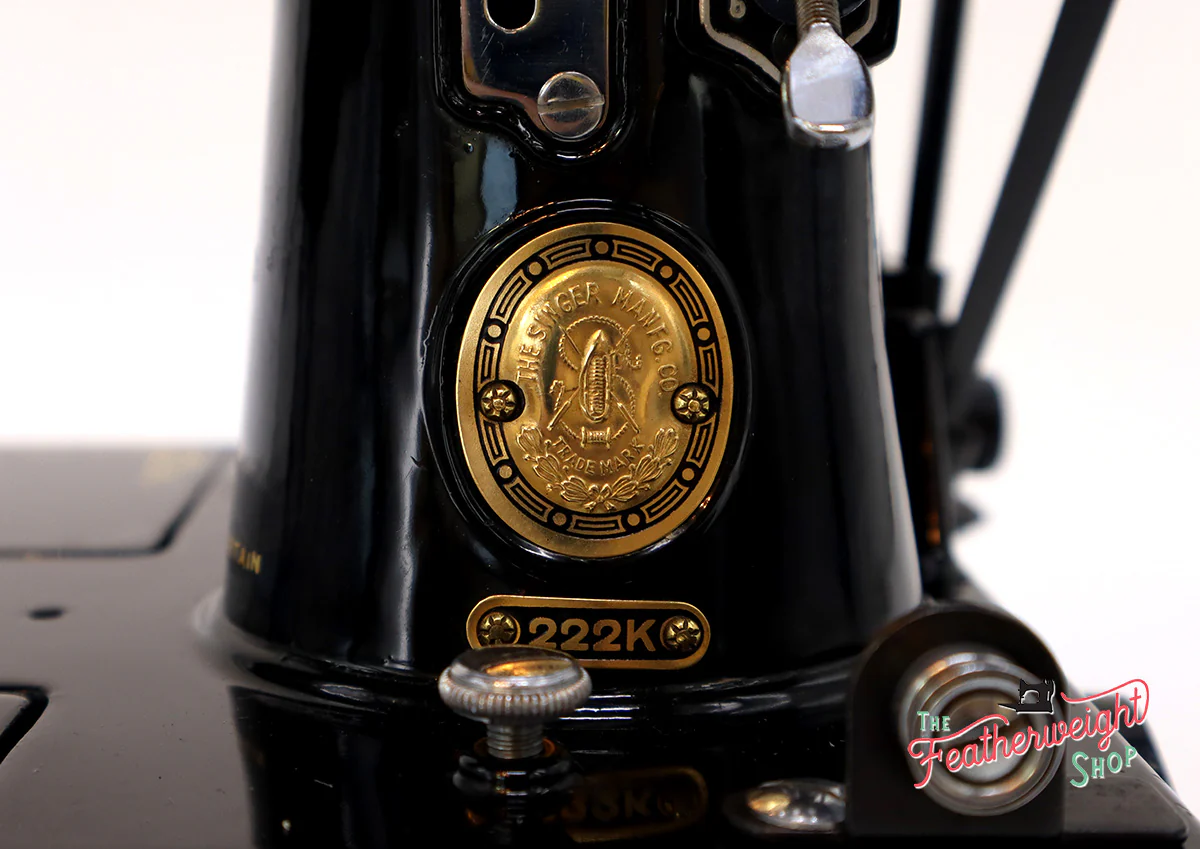 Singer Featherweight 222K Sewing Machine EK325*** - Image 18