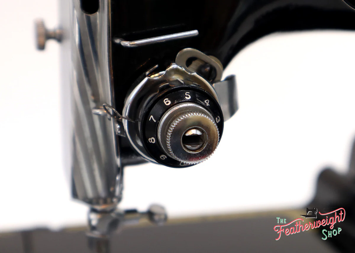 Singer Featherweight 222K Sewing Machine EK325*** - Image 19