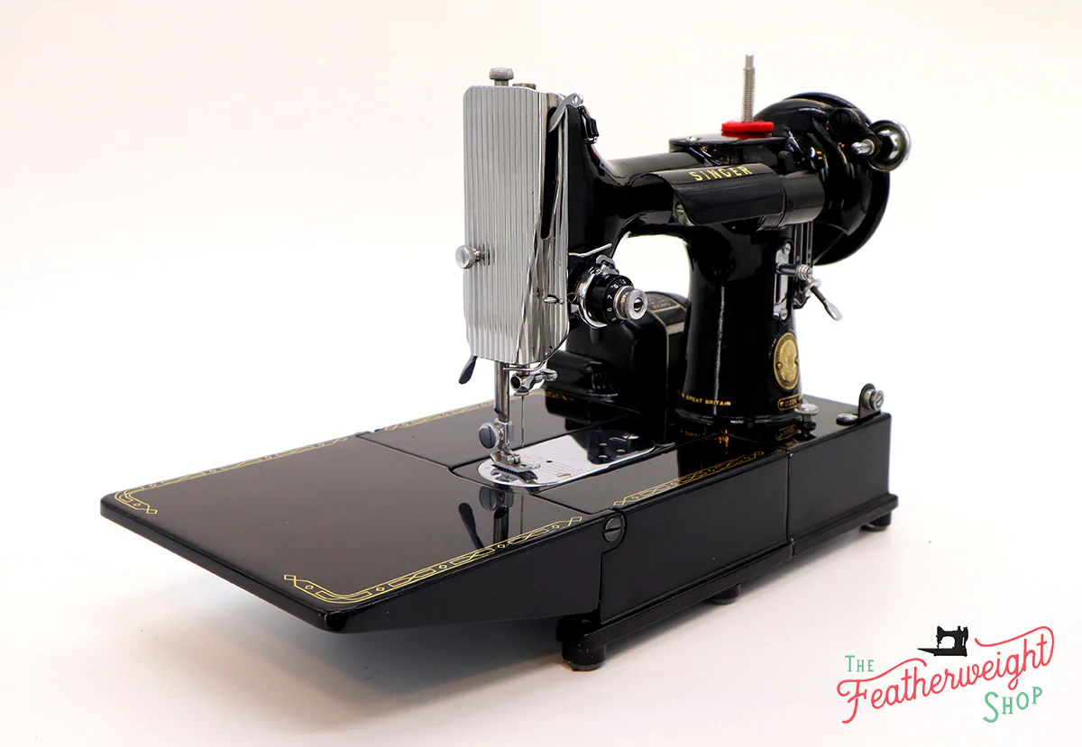 Singer Featherweight 222K Sewing Machine EK325*** - Image 3