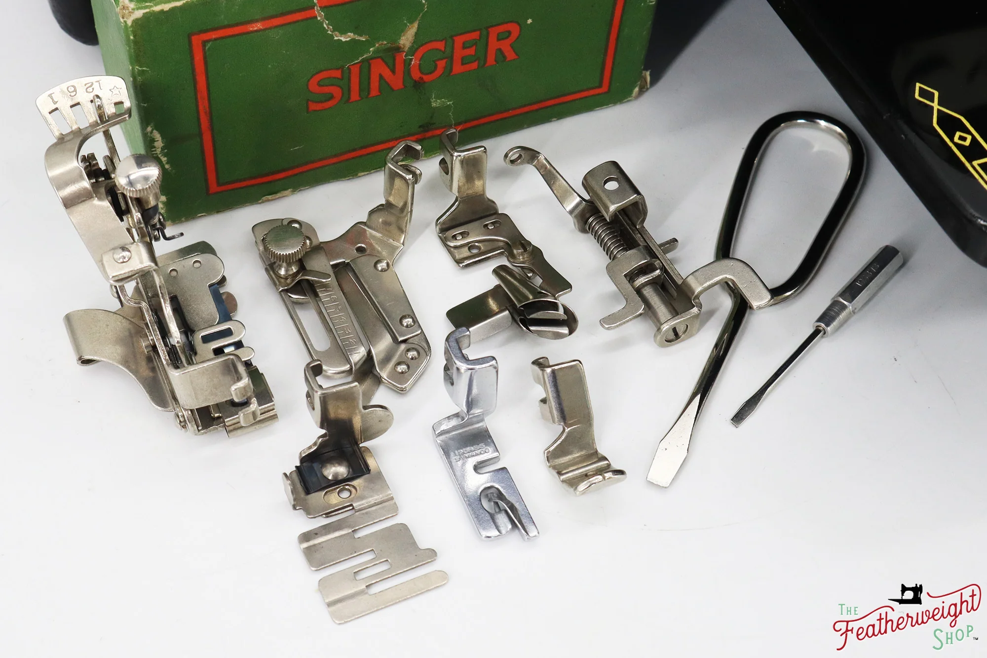 Singer Featherweight 222K Sewing Machine - EK3267**, 1955 - Image 18