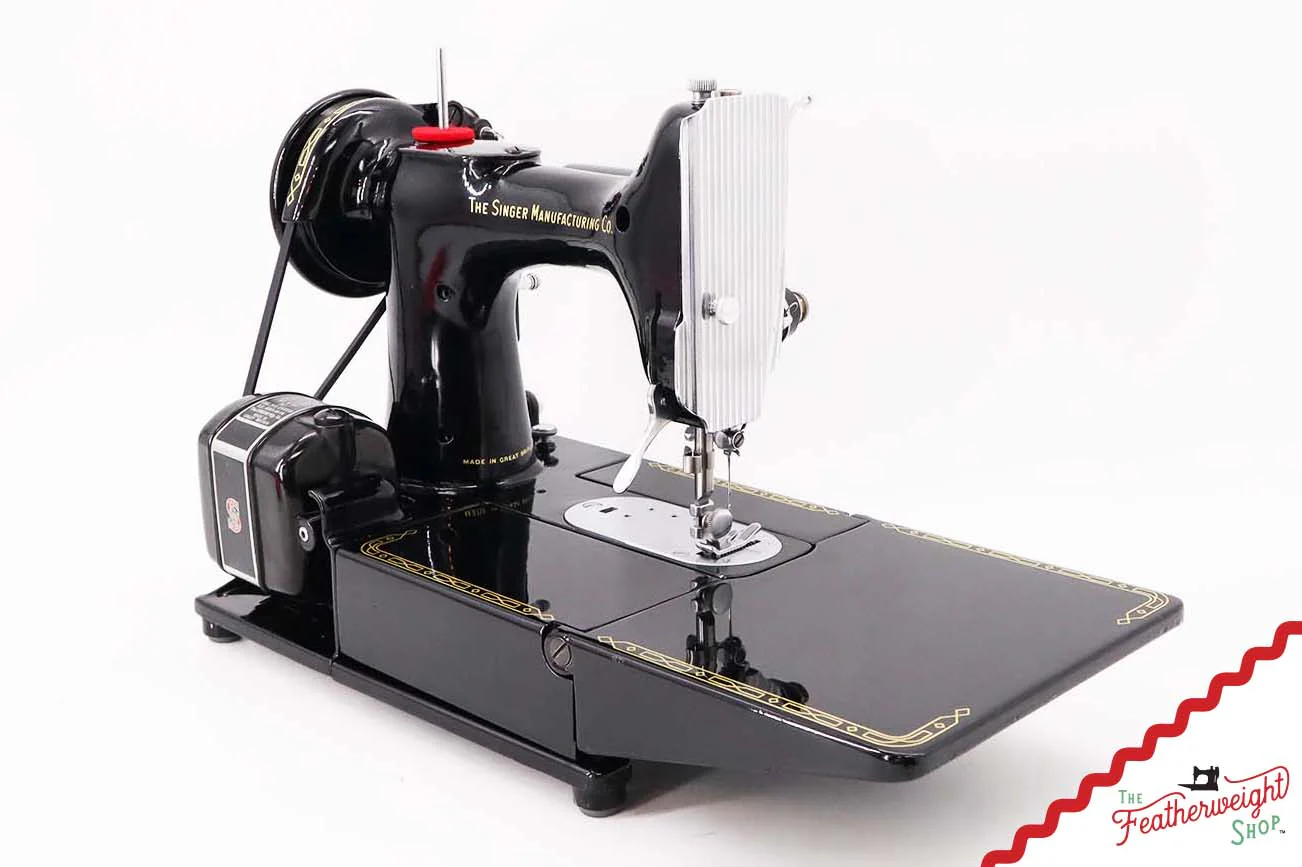 Singer Featherweight 222K Sewing Machine - EK32772*, 1955 - Image 6