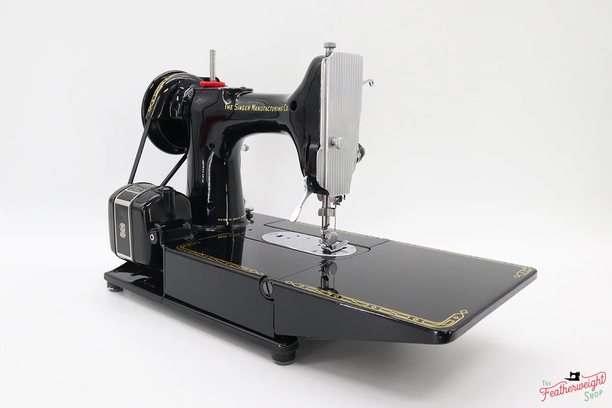 Singer Featherweight 222K Sewing Machine EK328*** - Image 6