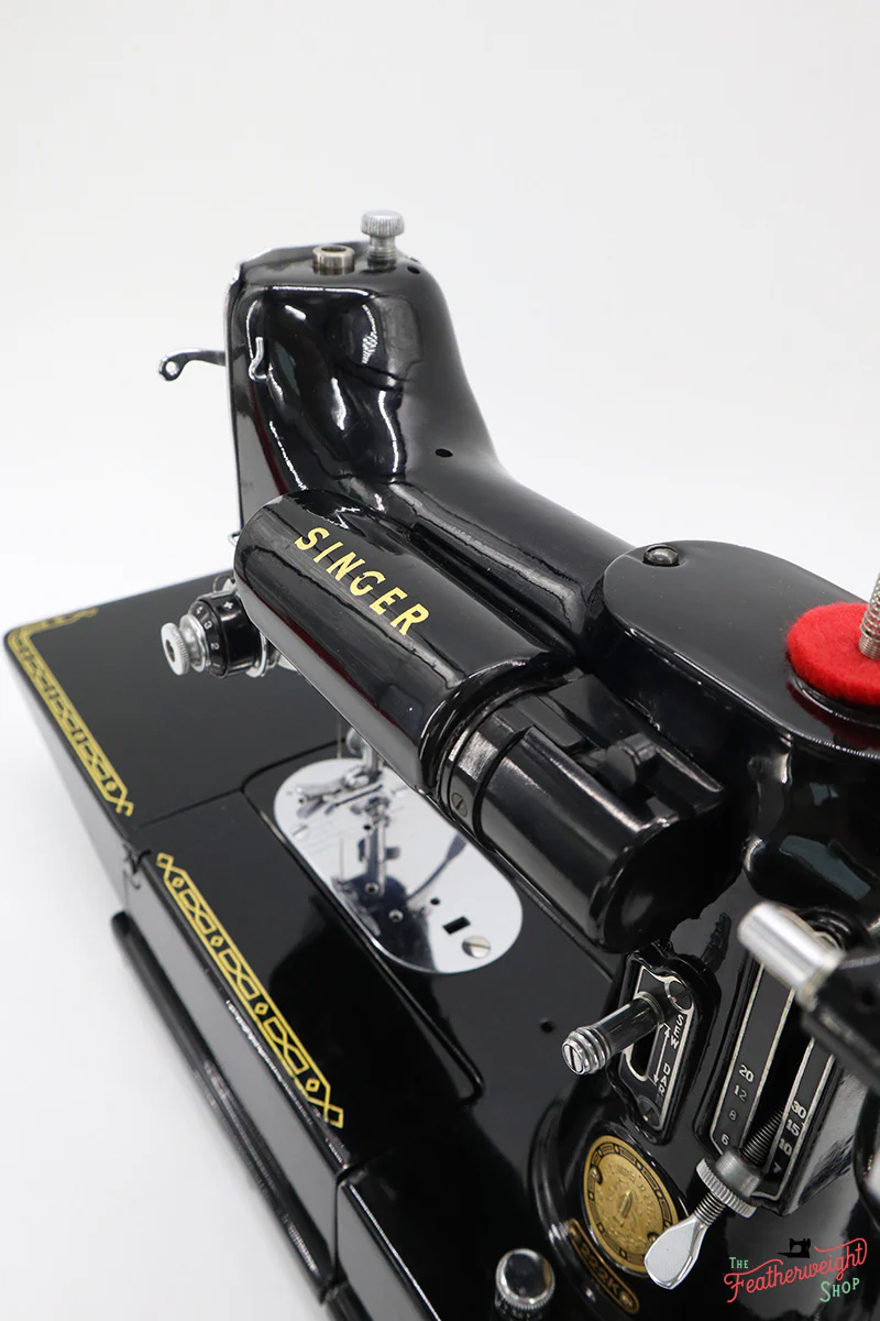 Singer Featherweight 222K Sewing Machine EK328*** - Image 8