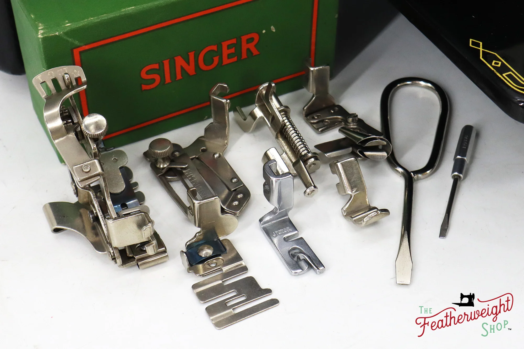 Singer Featherweight 222K Sewing Machine - EK3281**, 1955 - Image 19