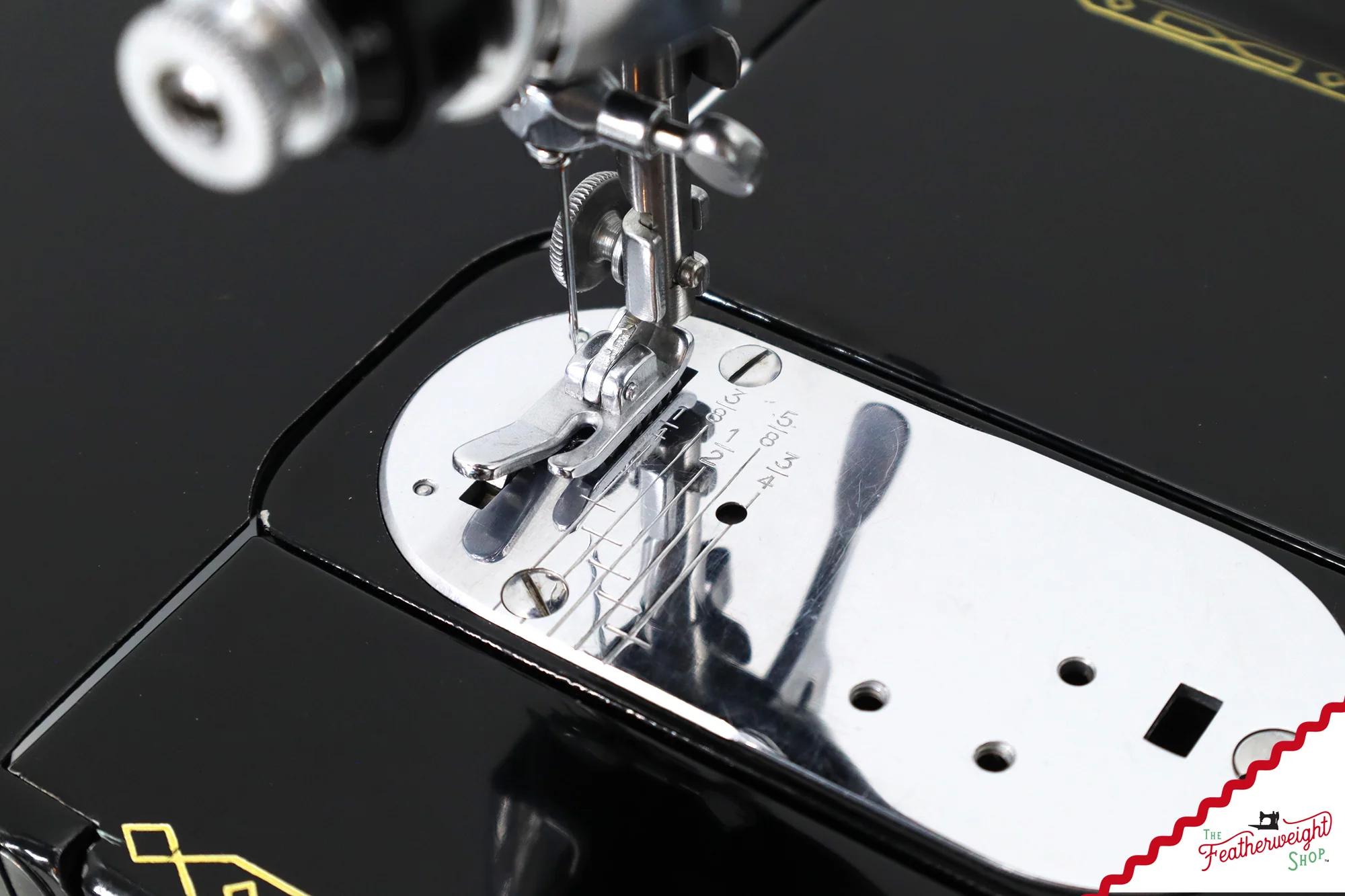 Singer Featherweight 222K Sewing Machine - EK3287**, 1955 - Image 16