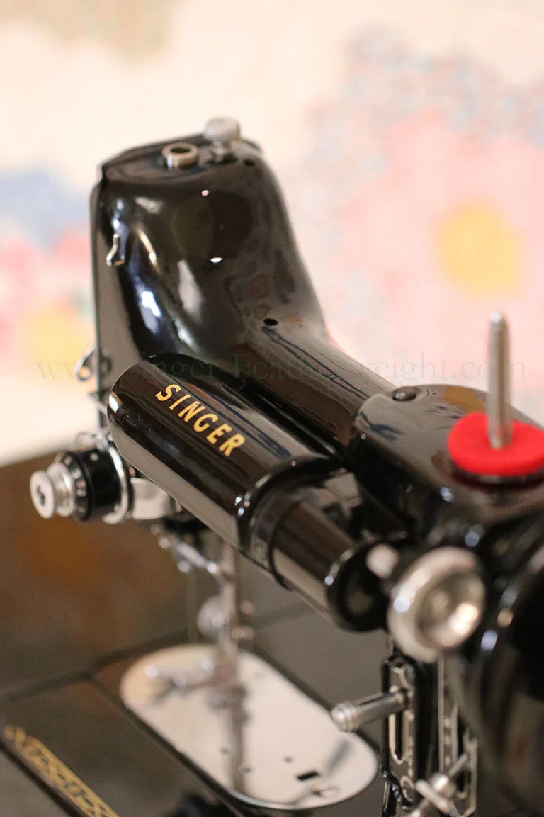 Singer Featherweight 222K Sewing Machine EK329*** - Image 14