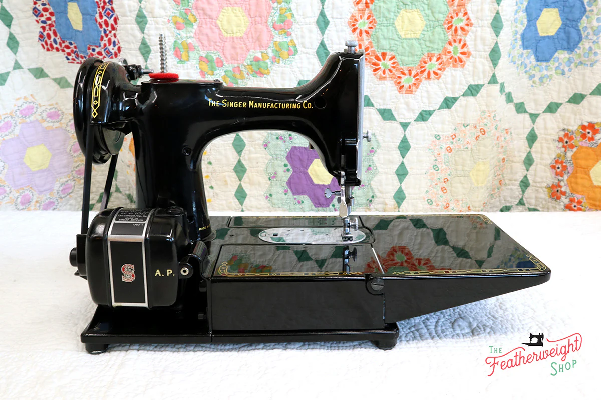 Singer Featherweight 222K Sewing Machine EK6285** ORIGINAL CARDBOARD BOX Included - Image 10
