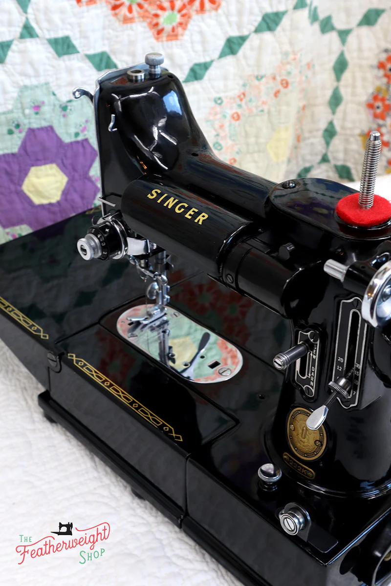 Singer Featherweight 222K Sewing Machine EK6285** ORIGINAL CARDBOARD BOX Included - Image 11