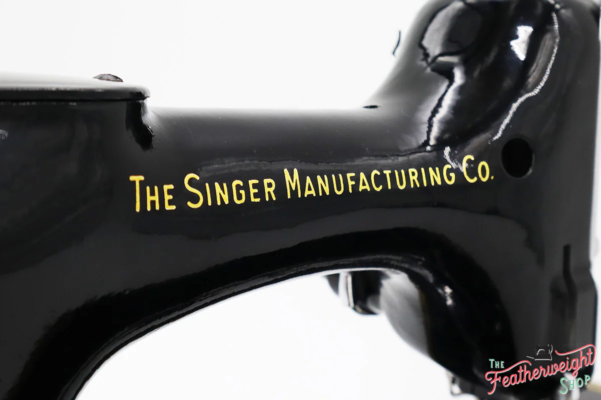 Singer Featherweight 222K Sewing Machine EK6293** - Image 12