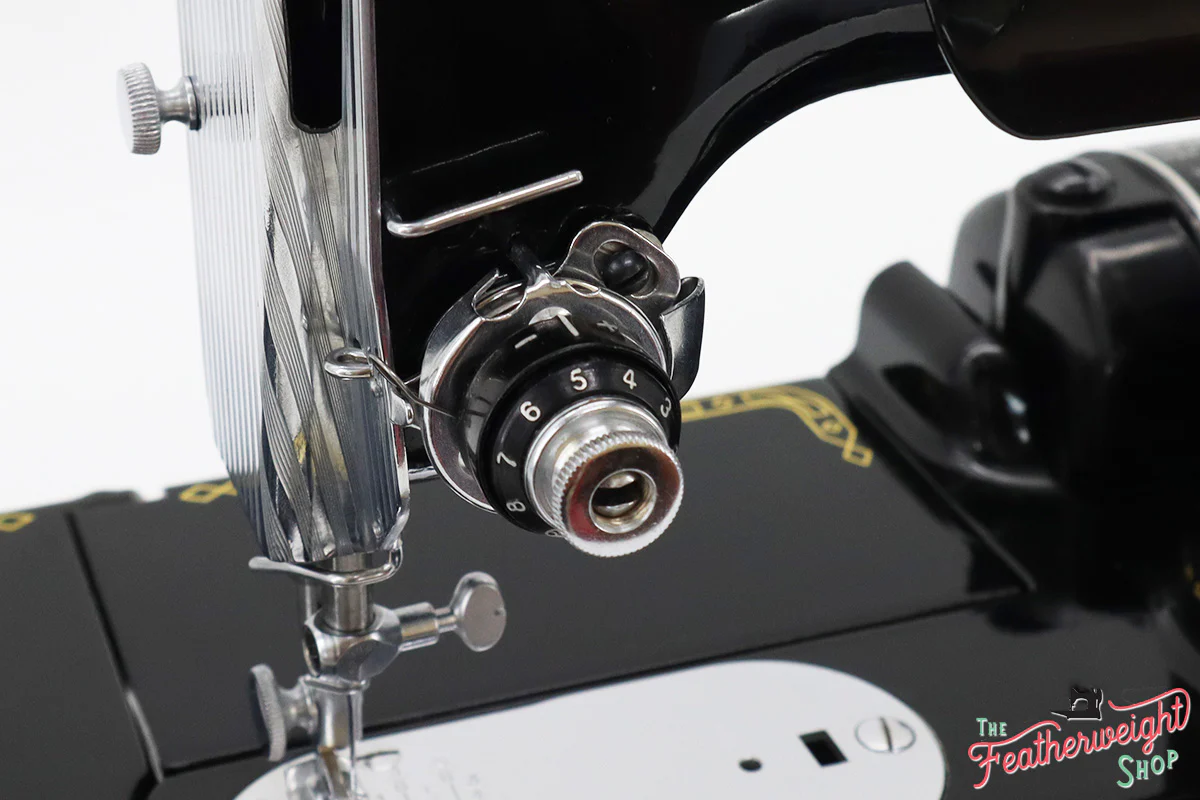 Singer Featherweight 222K Sewing Machine EK6293** - Image 16