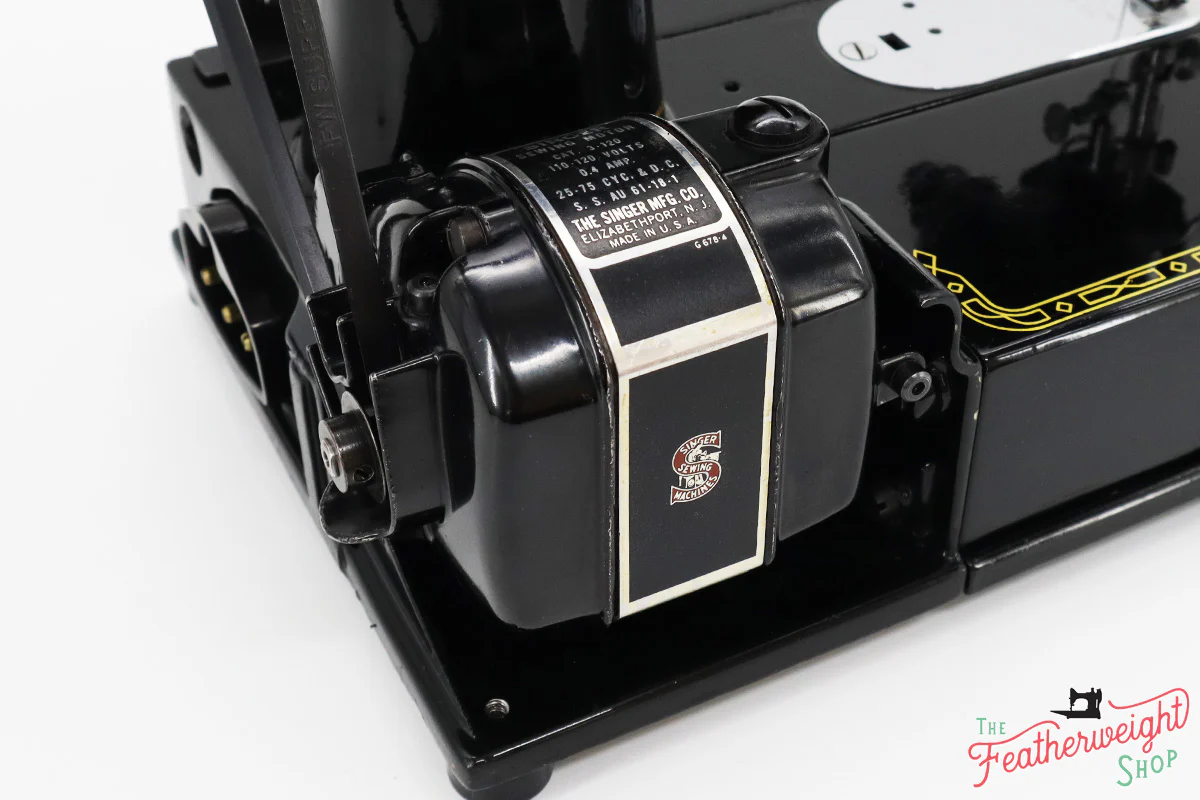 Singer Featherweight 222K Sewing Machine EK6293** - Image 18