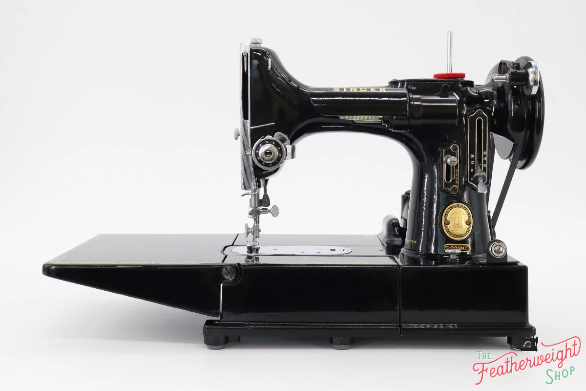 Singer Featherweight 222K Sewing Machine EK6293** - Image 4